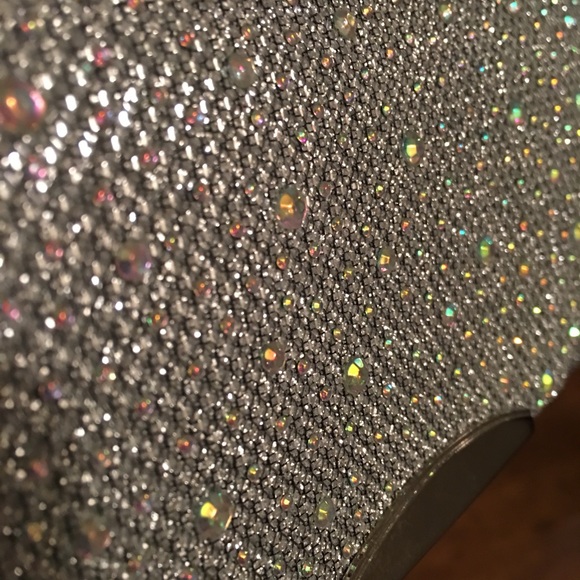 🤑SOLD!! Silver clutch - Picture 3 of 3